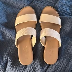Lauren Conrad slide on Size 8 Sandals